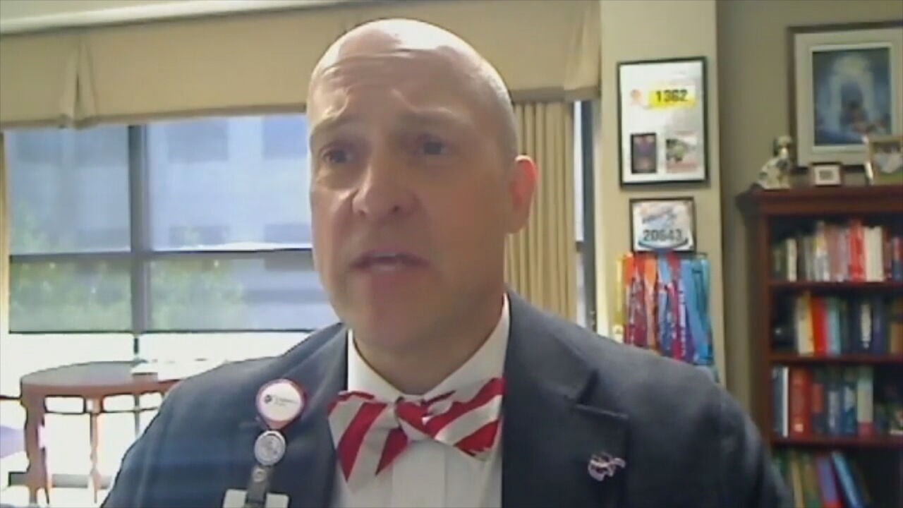 Dr. Steen Trawick